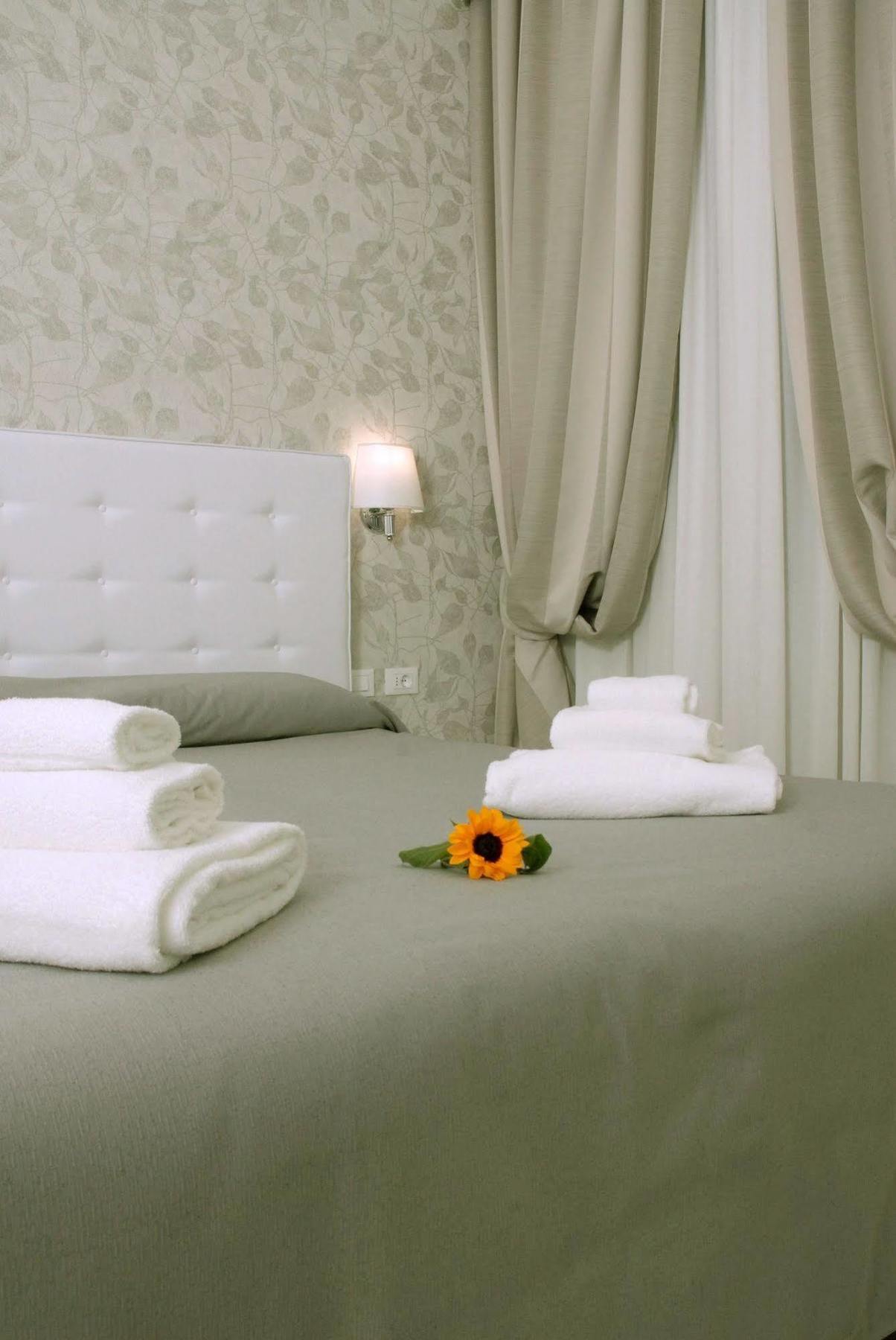 Gardenia Suite Рим Экстерьер фото